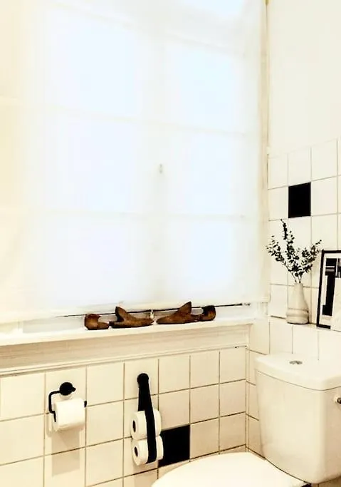 The Antwerp 13 - Stijlvol Gerenoveerd Appartement Antwerpen
